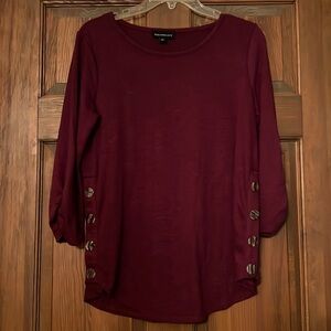 Fortune + Ivy burgundy knit sweater with button accents size medium